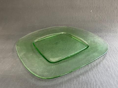 業務用ソクハン処分価格の【送料無料】イタリアガラス32cm リムスクエアープレート(アクアグリーン）画像