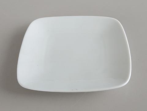 業務用ソクハン処分価格の【送料無料】日本製　美濃焼　白磁メタ正角皿（15.7cm×15.7cm×1.8cm）画像