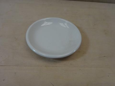 【送料無料】規格外品　　美濃焼アイボリー8.6cm万能豆皿
