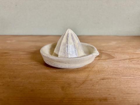 �y���������z���Z�ă������i��A�C�{���[