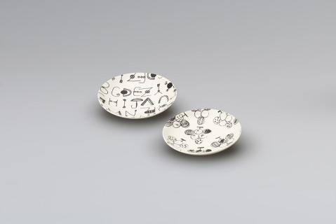 【送料無料】クリームマット撥水仕上げ　デザインプレート　φ16ｘ2ｃｍ　2柄アソート